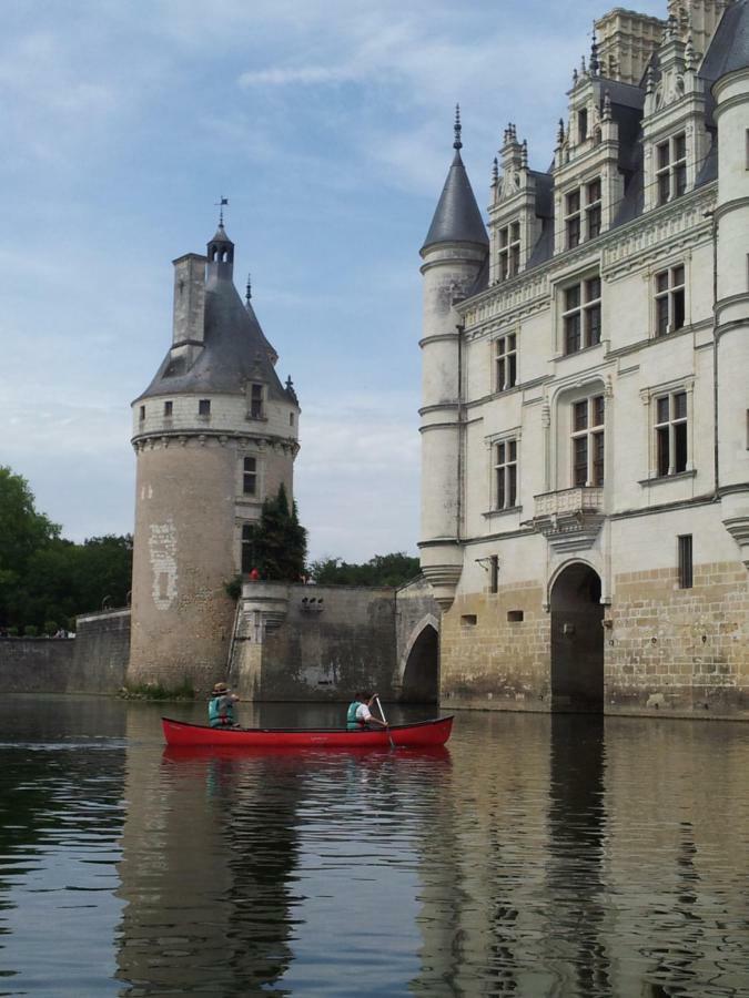 Le Moulin Du Bourg Hotell Epeigne-les-Bois Exteriör bild